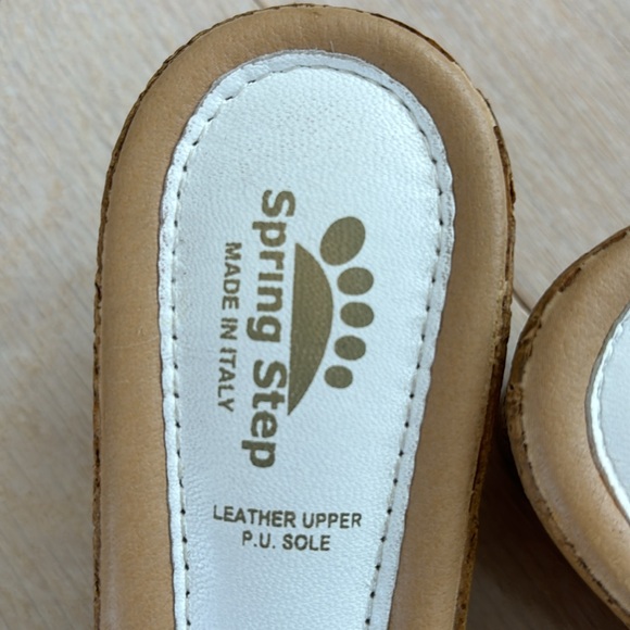 Spring Step white sandals - Picture 5 of 8